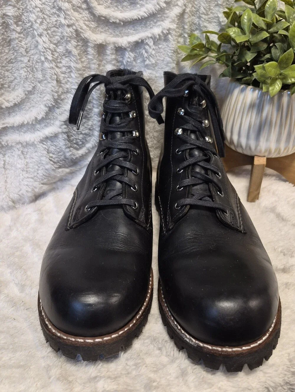 Wolverine 1000 Mile Plain Toe Rugged Boots Black Leather Lace Up Men's Sz 12 EUC